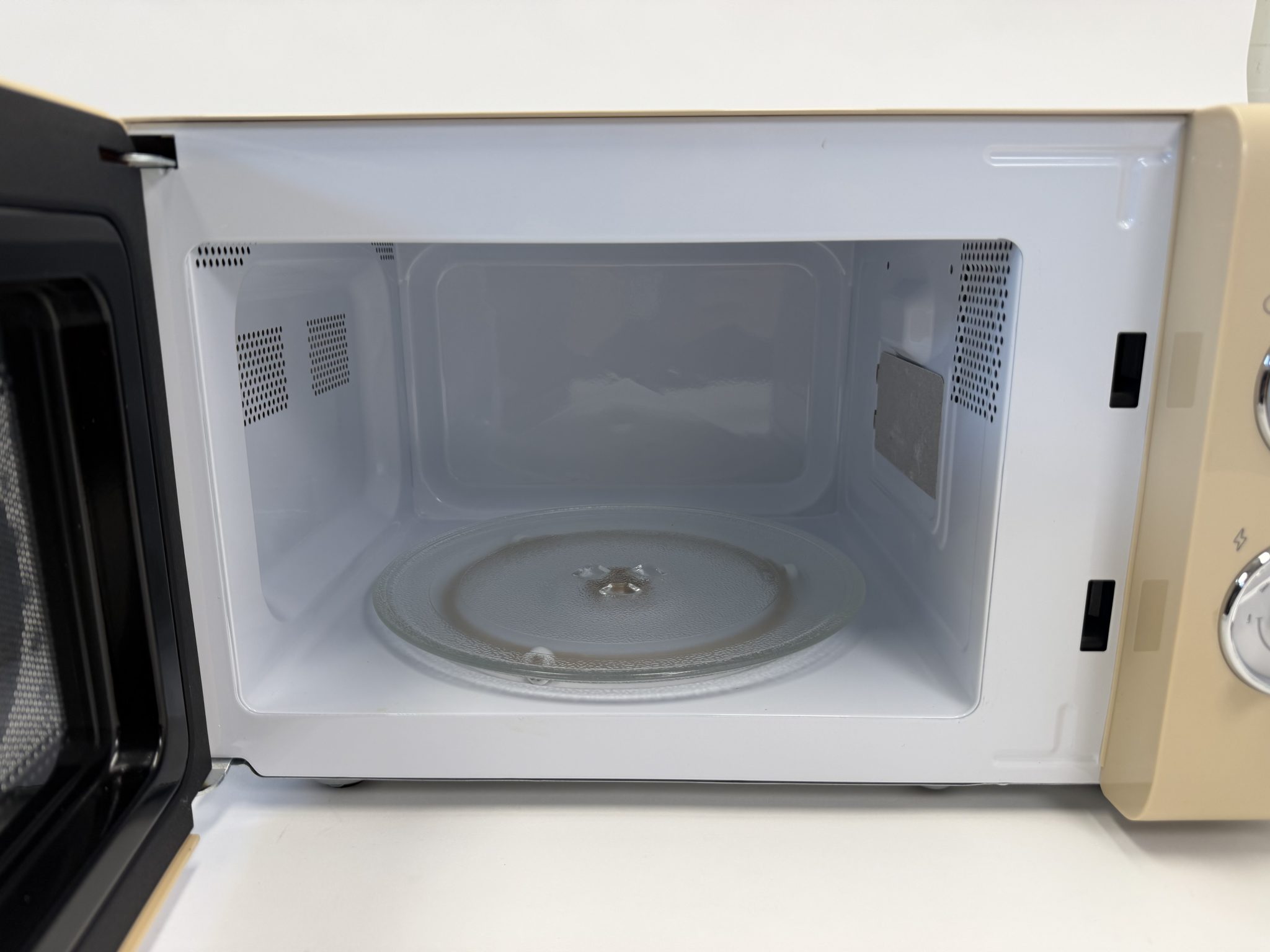 CECOTEC mikrobangų krosnelė