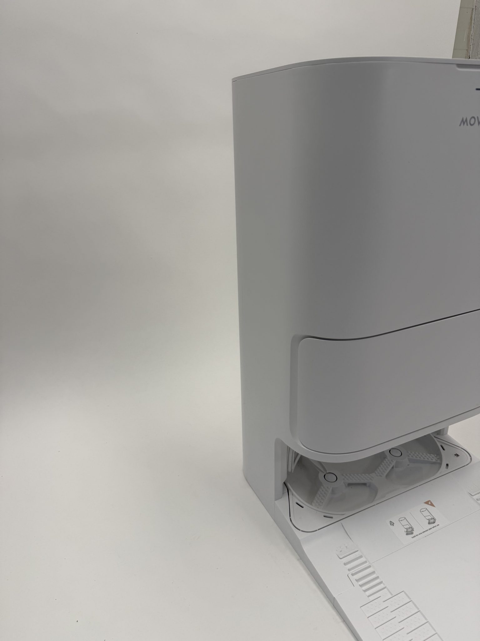 Mova E40 Ultra robotas siurblys