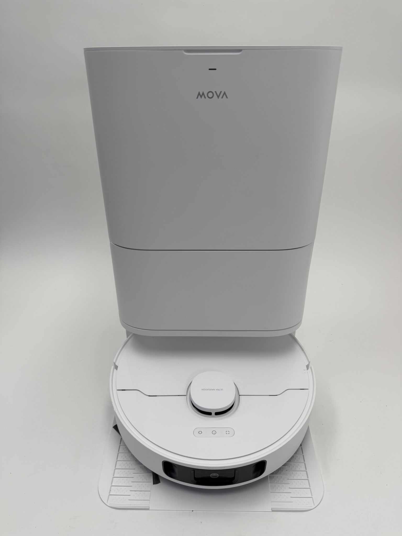 Mova E40 Ultra robotas siurblys