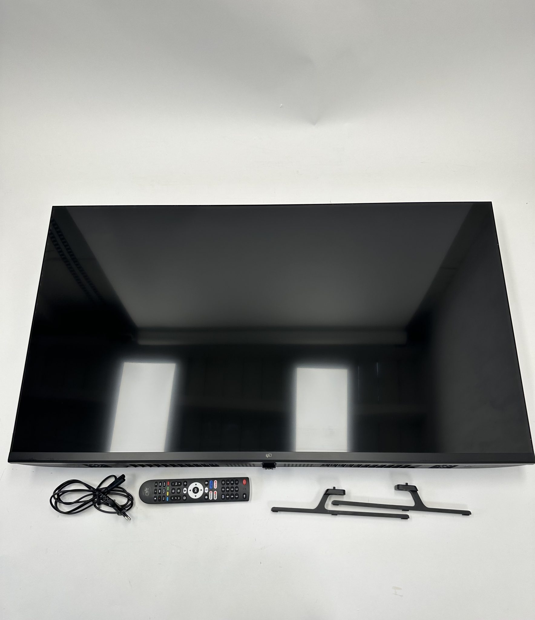 FPD 43" Canvas Series 4K UHD Smart Google TV