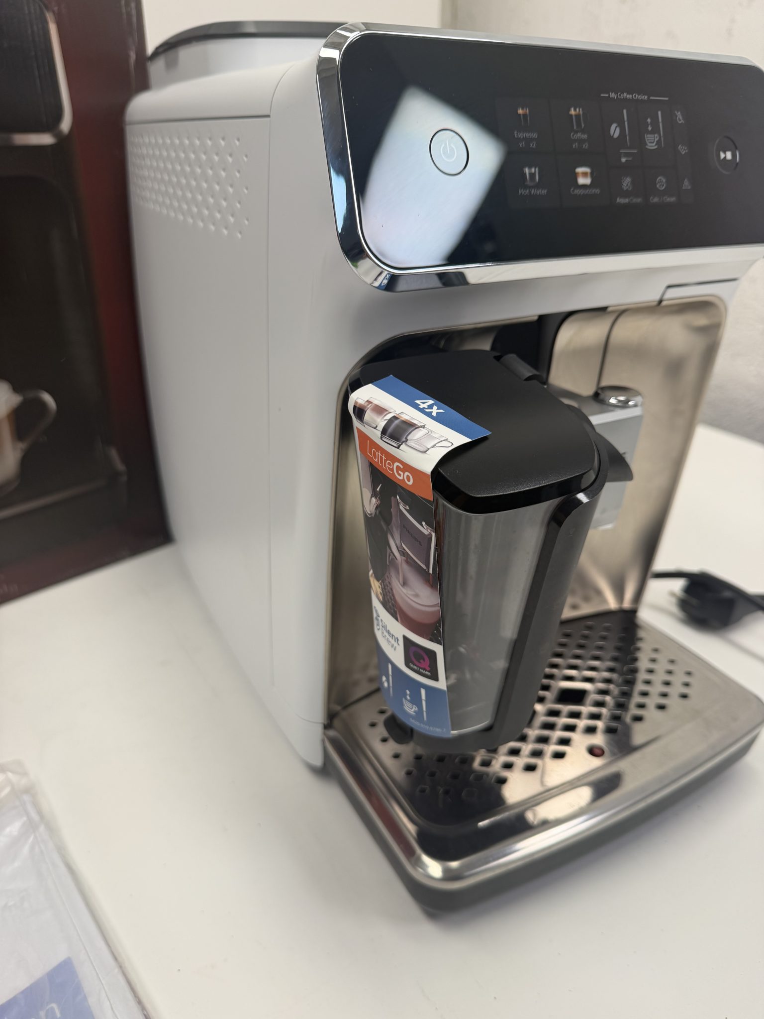 Philips 2300 series automatinis kavos aparatas