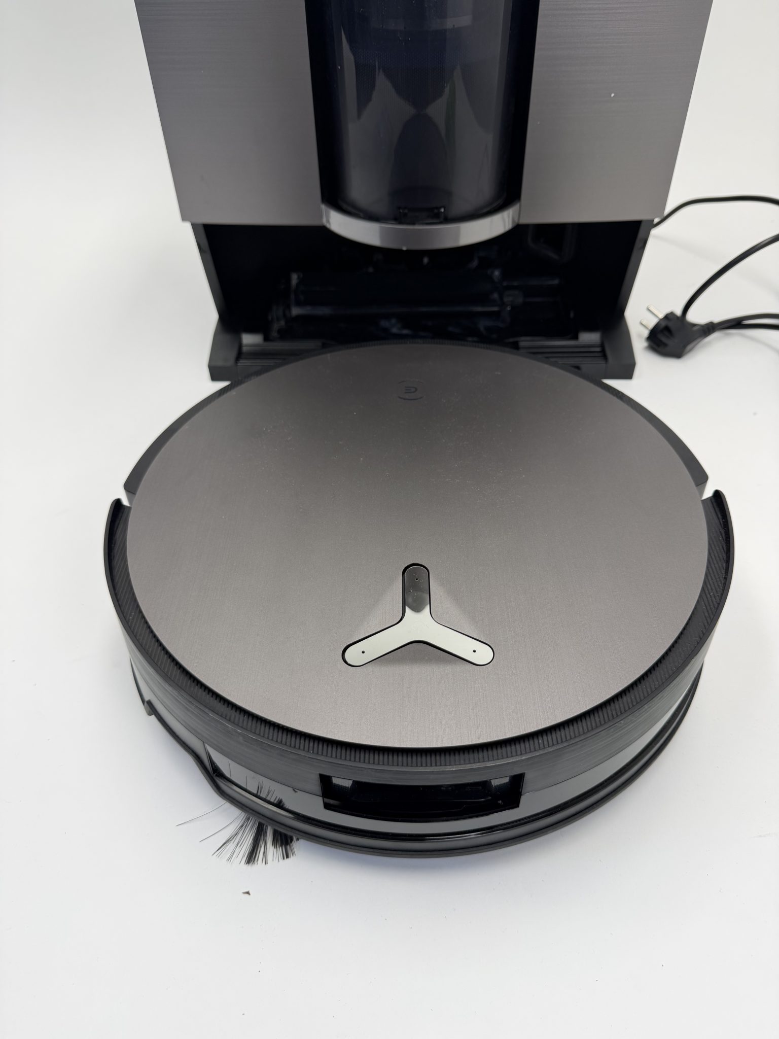Ecovacs X11 OMNICYCLONE robotas siurblys