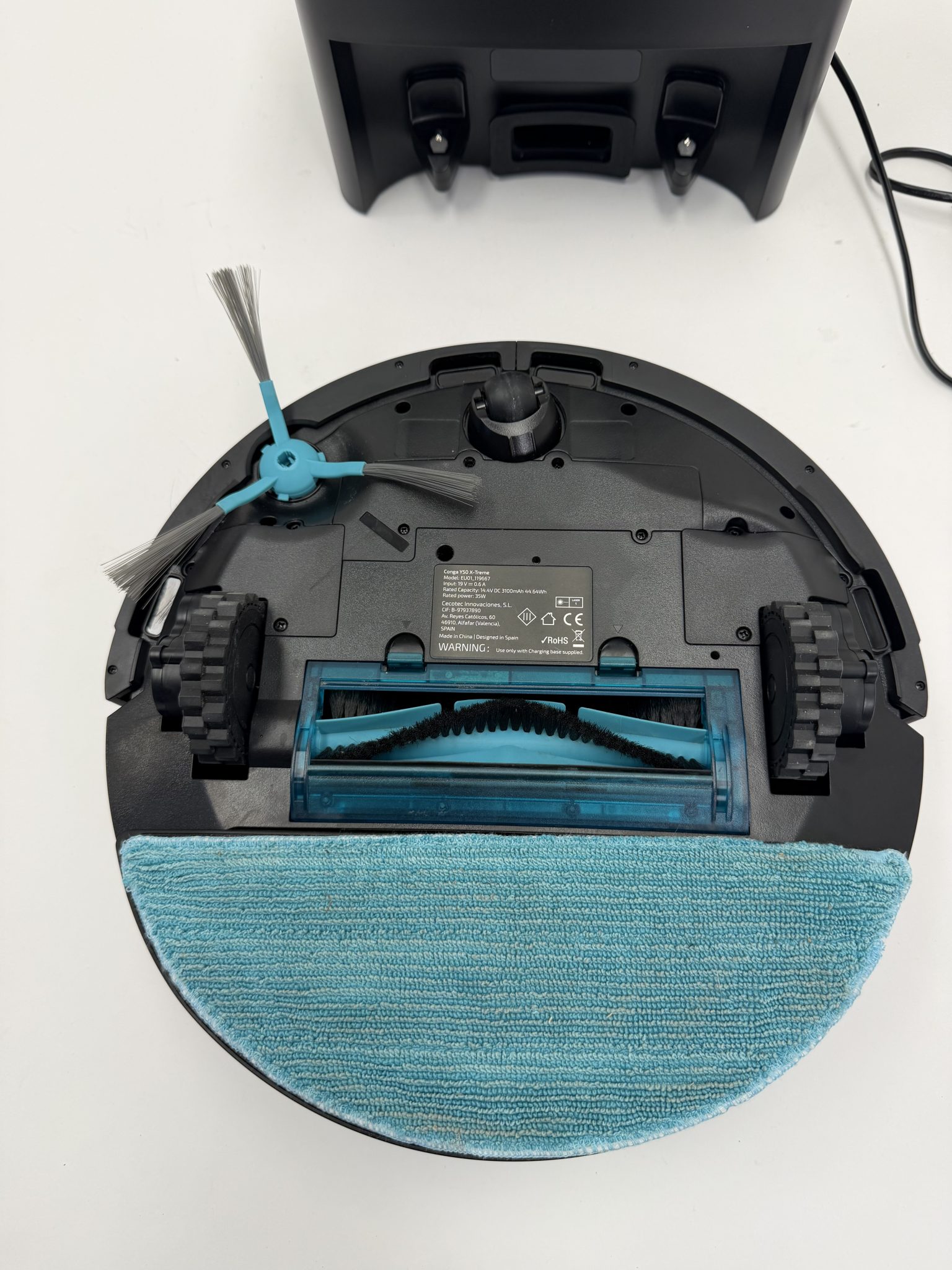 Cecotec Conga Y50 X-Treme plaunantis dulkių siurblys robotas