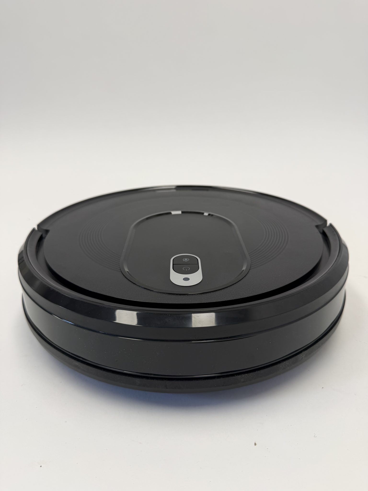 Cleanova robotas siurblys