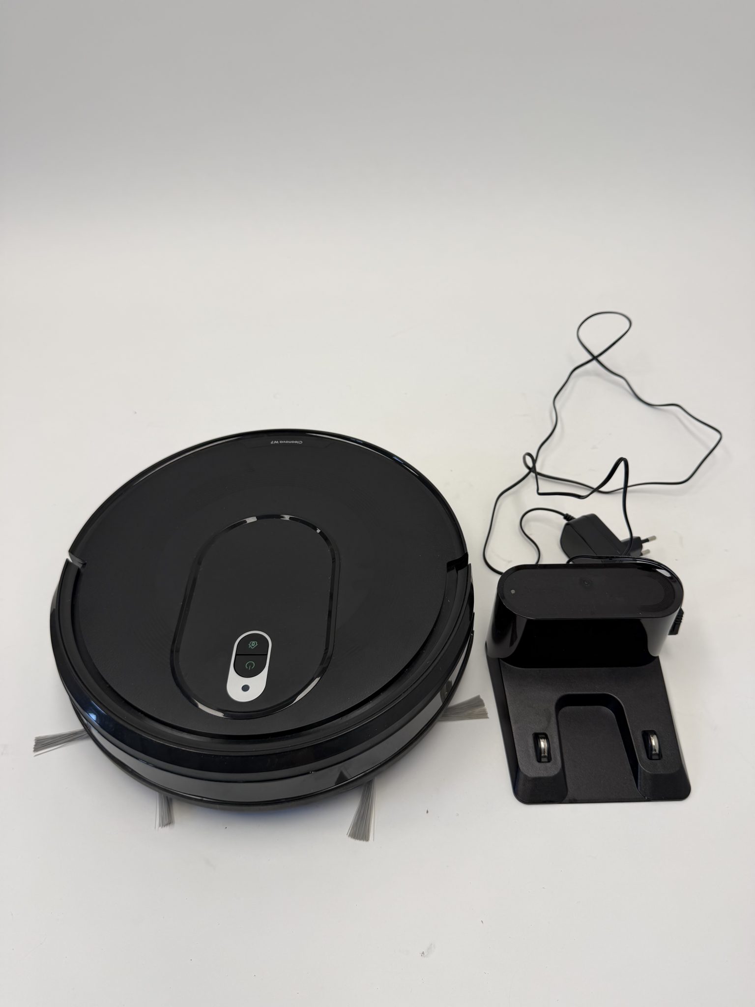 Cleanova robotas siurblys